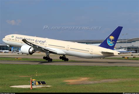boeing 777 368 er|HZ.